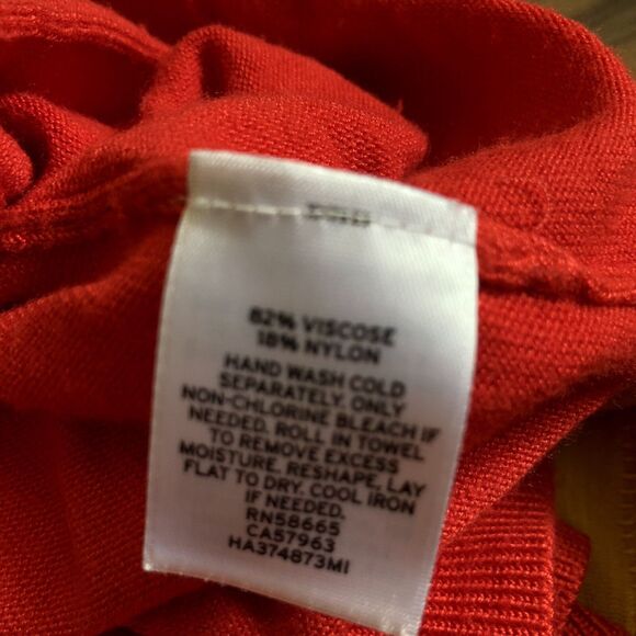 Halogen Cardigan Women Size S Red Button Up Capsule Casual Lightweight PILLING - Picture 4 of 4